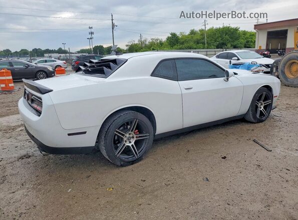 2C3CDZAG4JH259240 2018 DODGE CHALLENGER White Rear right