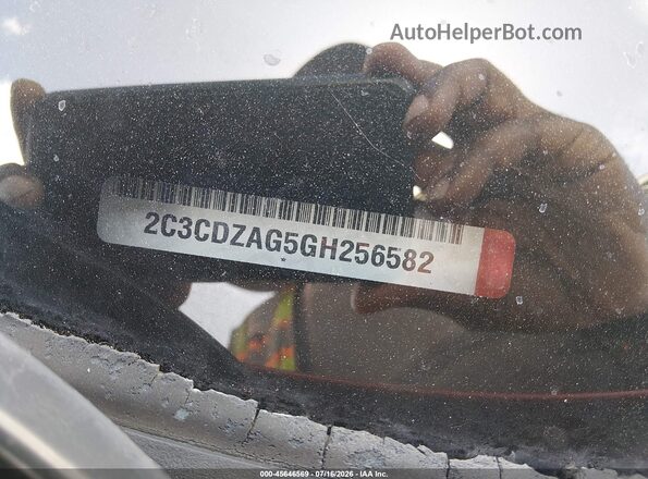 2C3CDZAG5GH256582 2016 DODGE CHALLENGER Red Widok komory silnika