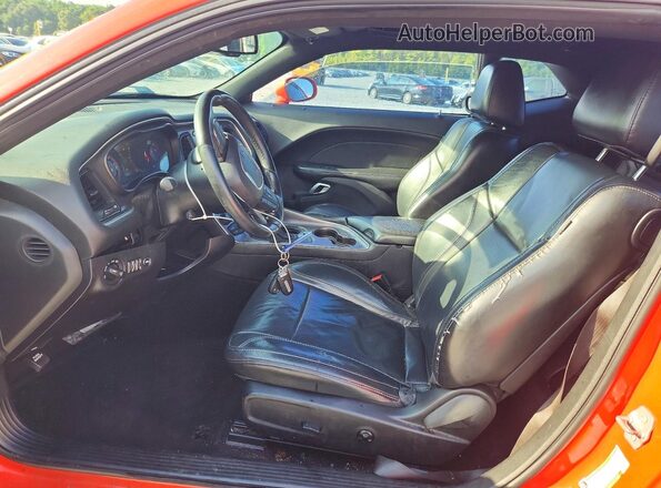 2C3CDZAG6GH337672 2016 DODGE CHALLENGER Оранжевый Вид салона спереди