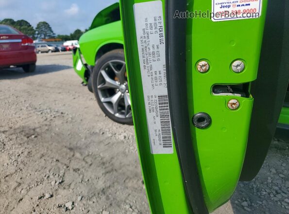 2C3CDZAG6HH554284 2017 DODGE CHALLENGER Green Շարժիչի բաժամունքի տեսք