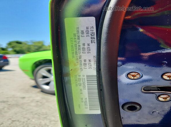 2C3CDZAG6HH592419 2017 DODGE CHALLENGER Green Вид підкапотного простору