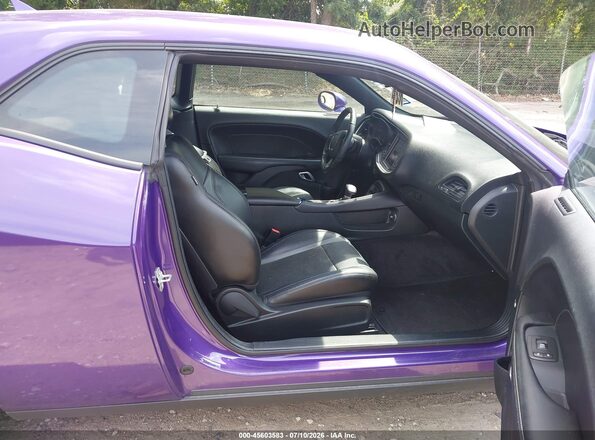 2C3CDZAG6JH304971 2018 DODGE CHALLENGER Purple Вид салону спереду