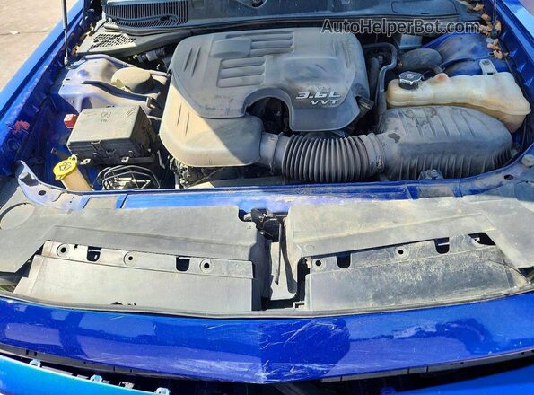 2C3CDZAG6KH640735 2019 DODGE CHALLENGER Blue Rear interior view