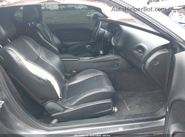 2C3CDZAG7GH275411 2016 DODGE CHALLENGER Gray Front interior view