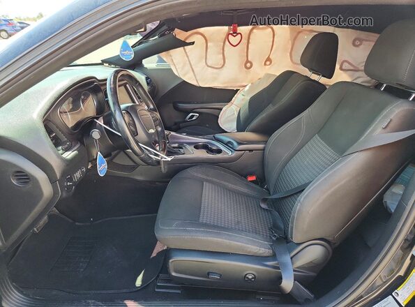 2C3CDZAG7GH337079 2016 DODGE CHALLENGER Black წინა სალონის ხედი