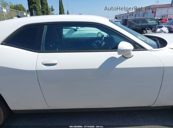 2C3CDZAG7GH354027 2016 DODGE CHALLENGER White უკანა სალონის ხედი