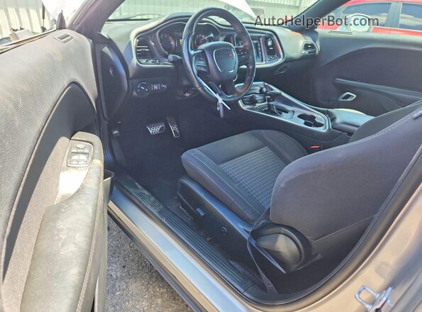 2C3CDZAG7HH502789 2017 DODGE CHALLENGER Silver Vista interior delantera