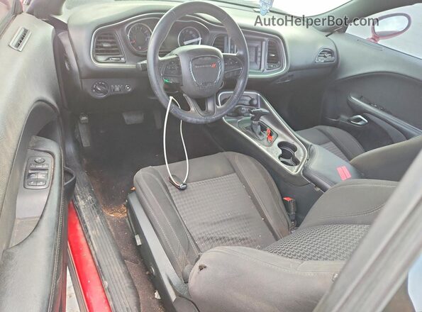 2C3CDZAG7HH658377 2017 DODGE CHALLENGER Красный Вид панели приборов