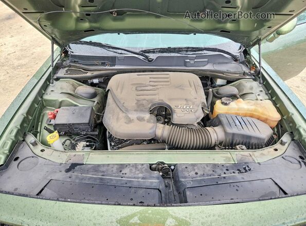 2C3CDZAG7NH211740 2022 DODGE CHALLENGER Green Vista interior trasera