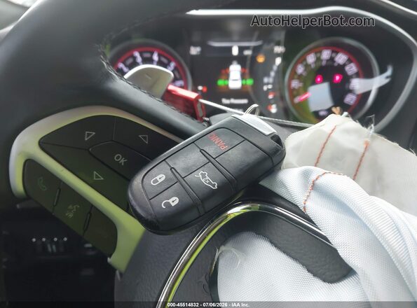 2C3CDZAG8HH501246 2017 DODGE CHALLENGER Blue Вид панелі приладів