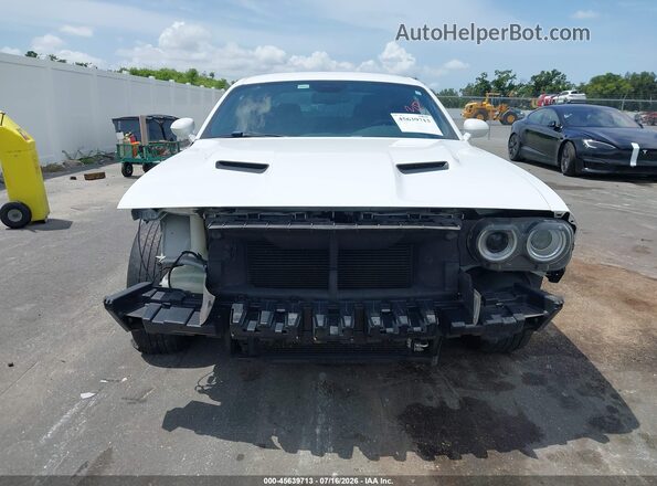 2C3CDZAG8JH231795 2018 DODGE CHALLENGER Белый Вид задней части салона