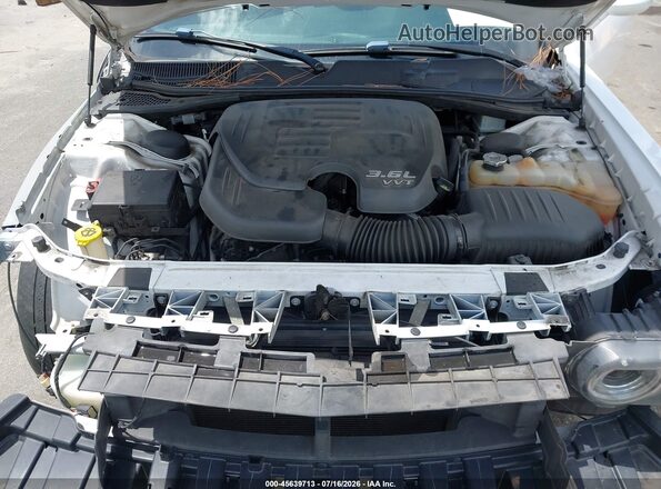 2C3CDZAG8JH231795 2018 DODGE CHALLENGER Белый Вид сзади