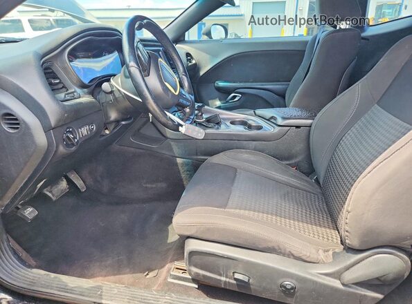 2C3CDZAG9HH532005 2017 DODGE CHALLENGER Black Vista interior delantera