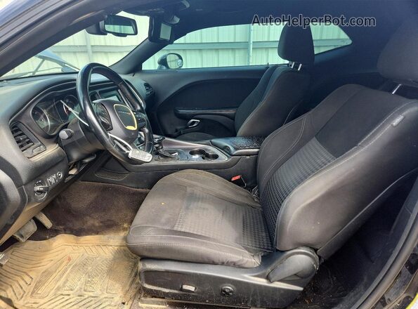2C3CDZAG9HH561228 2017 DODGE CHALLENGER Black Widok wnętrza z przodu