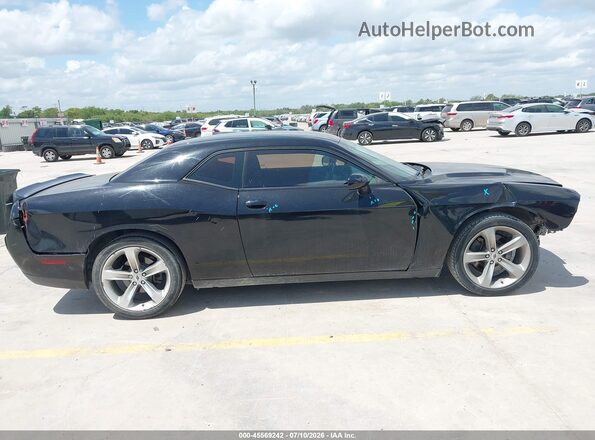 2C3CDZAG9JH131866 2018 DODGE CHALLENGER Black Widok wnętrza z tyłu
