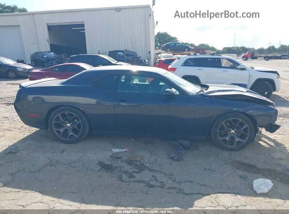 2C3CDZAG9JH178170 2018 DODGE CHALLENGER Blue Вид задньої частини салону