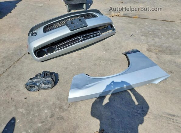 2C3CDZAG9KH625064 2019 DODGE CHALLENGER Silver ძრავის განყოფილების ხედი