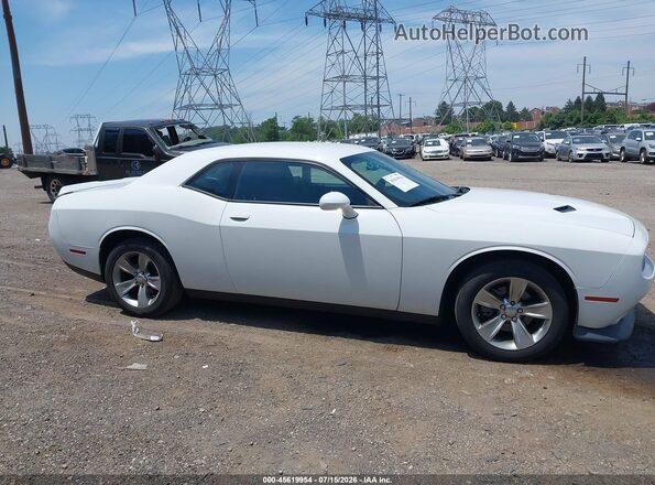 2C3CDZAG9MH623463 2021 DODGE CHALLENGER White Vista interior de 360 grados