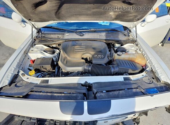 2C3CDZAG9PH521780 2023 DODGE CHALLENGER Двухцветный Вид задней части салона