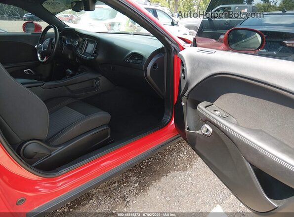 2C3CDZAG9PH558991 2023 DODGE CHALLENGER Red Widok wnętrza z przodu
