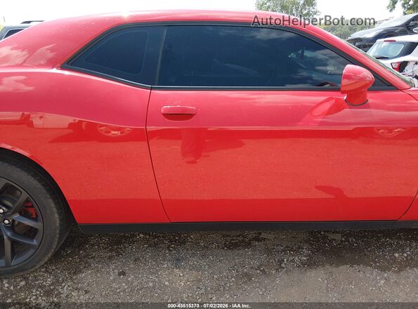 2C3CDZAG9PH558991 2023 DODGE CHALLENGER Red Widok wnętrza z tyłu