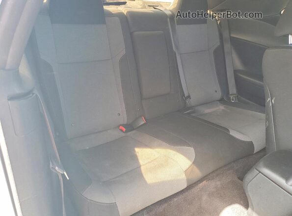 2C3CDZAGXGH338243 2016 DODGE CHALLENGER White Vista de los asientos traseros