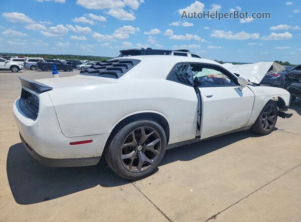2C3CDZAGXJH178372 2018 DODGE CHALLENGER White Rear right