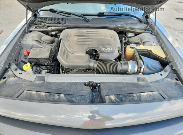 2C3CDZAGXJH183622 2018 DODGE CHALLENGER Gray Rear interior view