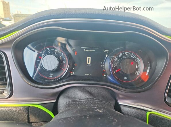 2C3CDZAGXJH183622 2018 DODGE CHALLENGER Gray Instrument cluster view