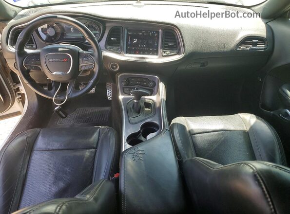 2C3CDZAGXJH204906 2018 DODGE CHALLENGER White Widok deski rozdzielczej