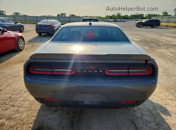 2C3CDZBT0JH112604 2018 DODGE CHALLENGER Gray Widok z tyłu