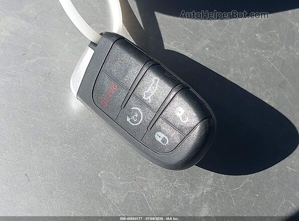 2C3CDZBT0KH737506 2019 DODGE CHALLENGER White Առջևի վահանակի տեսք