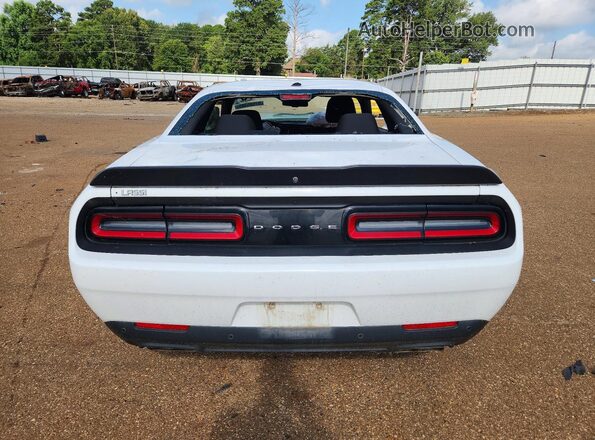2C3CDZBT2JH316000 2018 DODGE CHALLENGER Белый Вид сзади