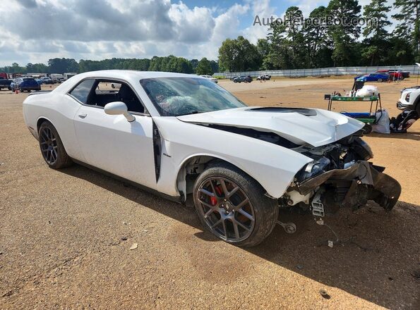 2C3CDZBT2JH316000 2018 DODGE CHALLENGER Белый Передняя правая четверть