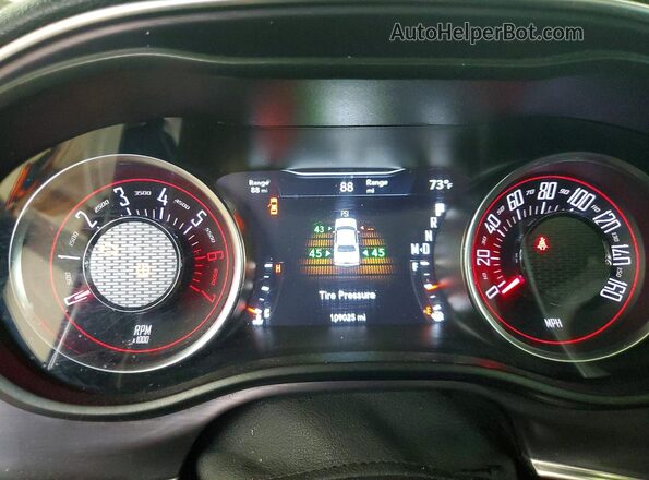 2C3CDZBT3JH212891 2018 DODGE CHALLENGER White Vista del cuadro de instrumentos