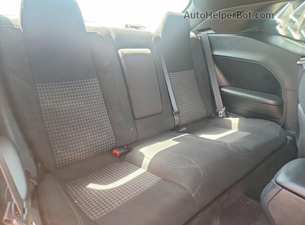 2C3CDZBT4GH218532 2016 DODGE CHALLENGER Black Rear seats view