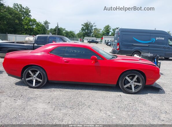 2C3CDZBT4HH656484 2017 DODGE CHALLENGER Red Вид щитка приладів