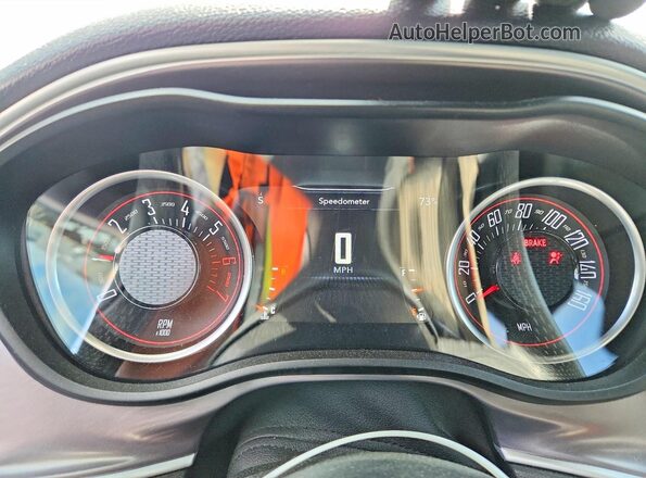 2C3CDZBT4KH751893 2019 DODGE CHALLENGER Белый Вид щитка приборов