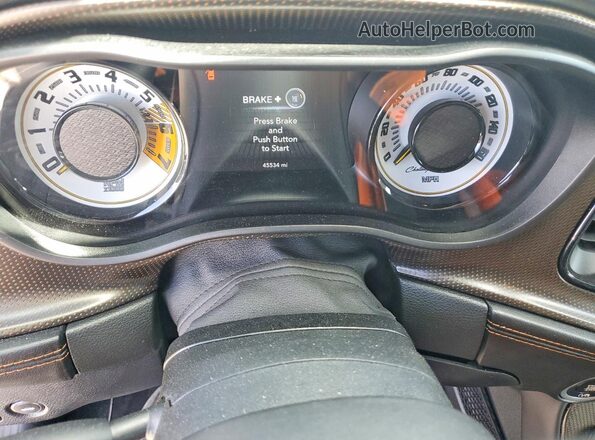 2C3CDZBT4LH226902 2020 DODGE CHALLENGER Gray Вид щитка приладів