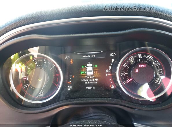 2C3CDZBT5HH555065 2017 DODGE CHALLENGER Burgundy Widok tylnych siedzeń