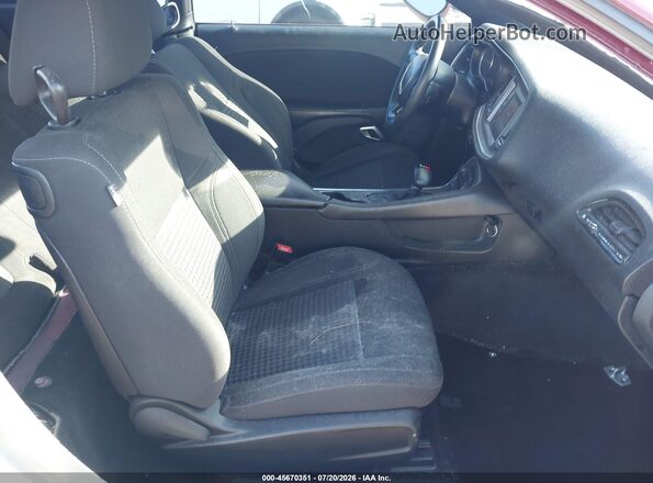 2C3CDZBT5HH555065 2017 DODGE CHALLENGER Burgundy Widok wnętrza z przodu