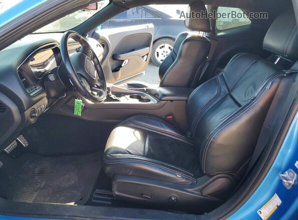 2C3CDZBT5KH607172 2019 DODGE CHALLENGER Синий Вид салона спереди