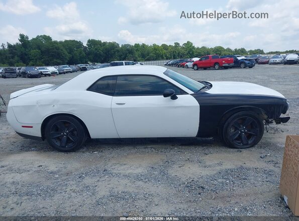 2C3CDZBT5LH243756 2020 DODGE CHALLENGER Белый Вид задней части салона