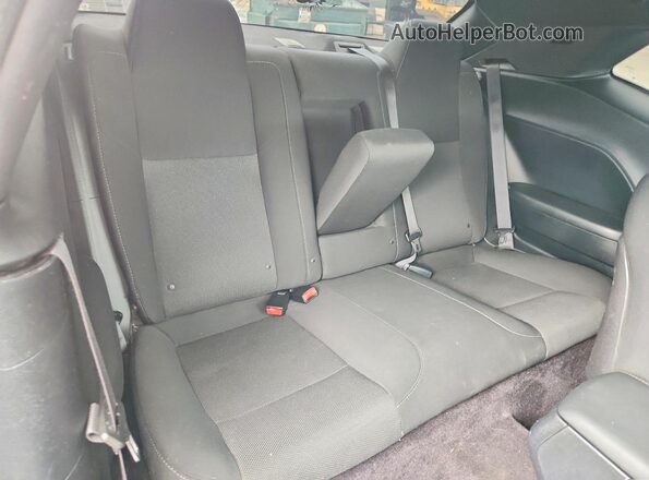 2C3CDZBT6GH153750 2016 DODGE CHALLENGER Silver Հետևի նստատեղերի տեսք