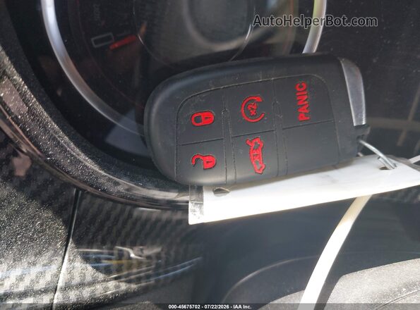 2C3CDZBT7JH265383 2018 DODGE CHALLENGER Черный Вид панели приборов