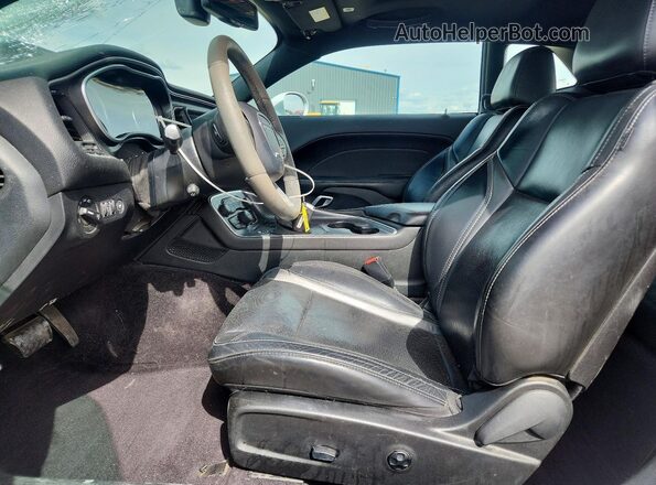 2C3CDZBT7JH300617 2018 DODGE CHALLENGER White Вид салону спереду