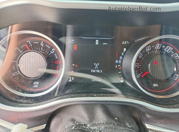 2C3CDZBT7JH300617 2018 DODGE CHALLENGER White Вид щитка приладів