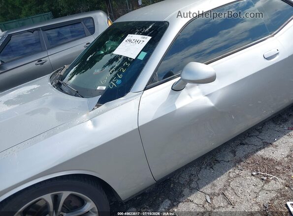 2C3CDZBT7LH123182 2020 DODGE CHALLENGER Silver Widok z przodu