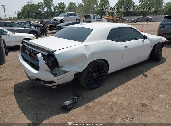 2C3CDZBT7LH161804 2020 DODGE CHALLENGER White Trasero derecho