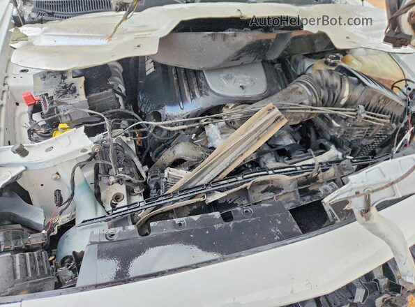2C3CDZBT7PH606046 2023 DODGE CHALLENGER Белый Вид задней части салона